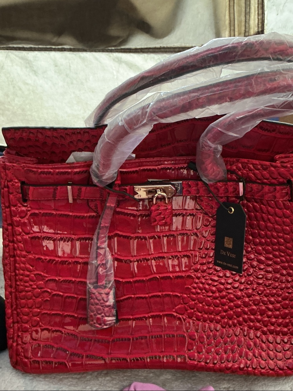 Vesti Red Croc-Embossed Tote with Gold Hardware